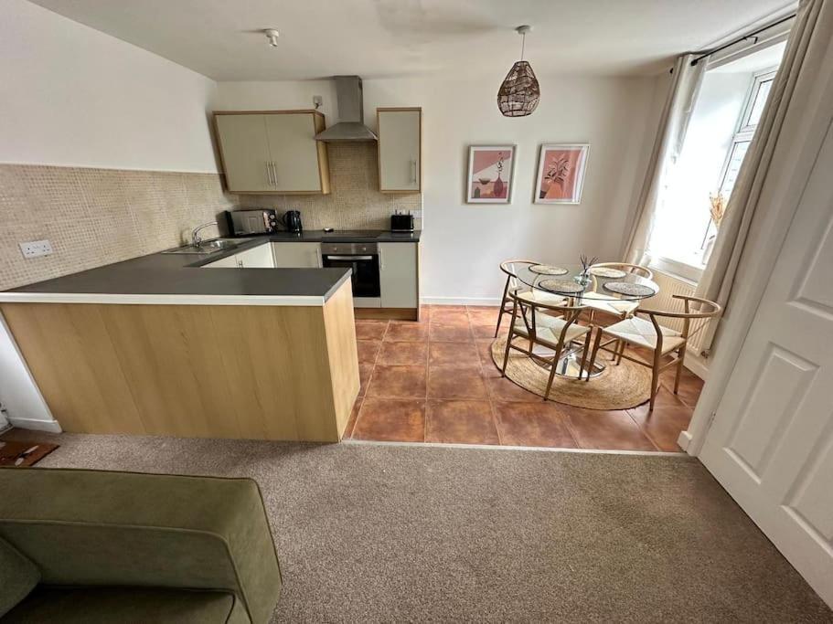 Stylish Miners Cottage At North Rd Porth  Εξωτερικό φωτογραφία
