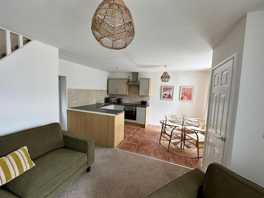 Stylish Miners Cottage At North Rd Porth  Εξωτερικό φωτογραφία